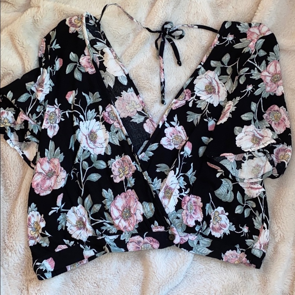 Cropped floral top